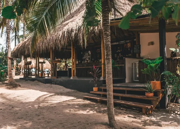 Hermanos BeachHostal